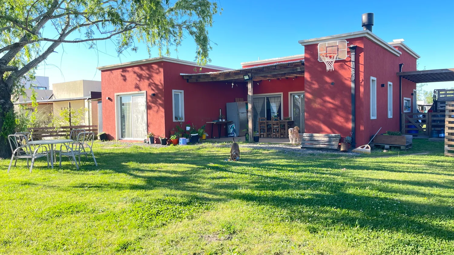 Venta Casa · 3 Dormitorios · Galeria con Parrilla · Jardin · Santa Isabel Etapa 2 - Foto 3