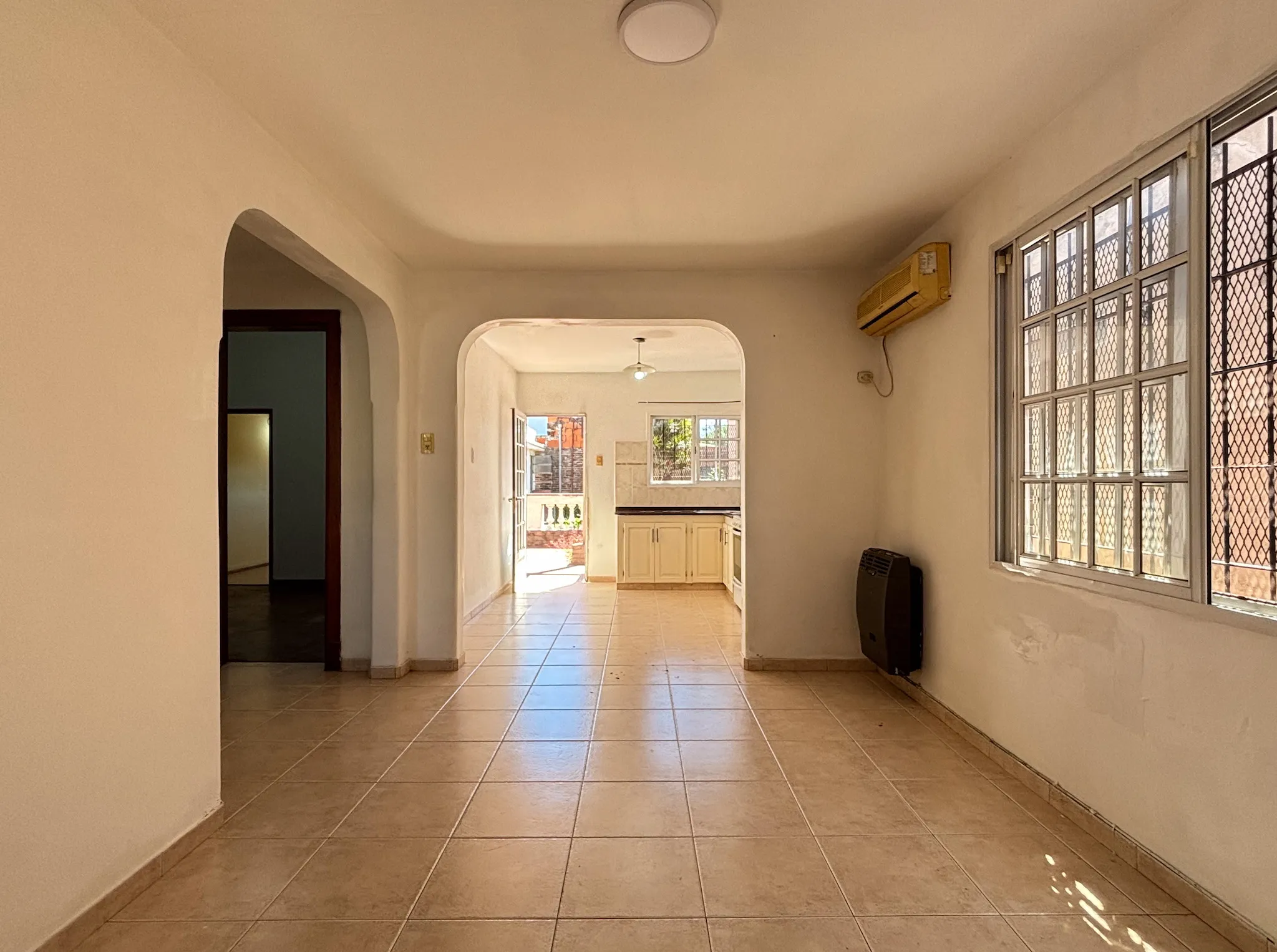 Casa 3 ambientes · Jardín · Cochera · Apto Credito · Zárate - Foto 4