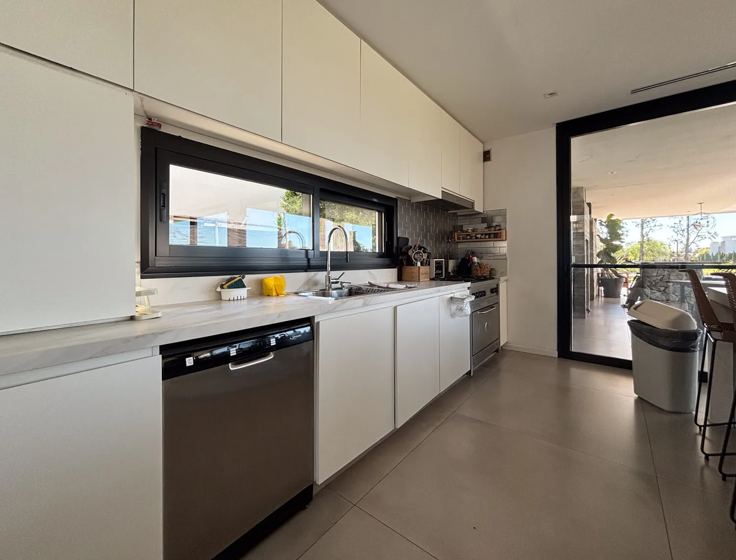 Venta · Exclusiva Casa · 3 dormitorios en Suite · Vistas Abiertas · Santa Catalina · Villanueva - Foto 6
