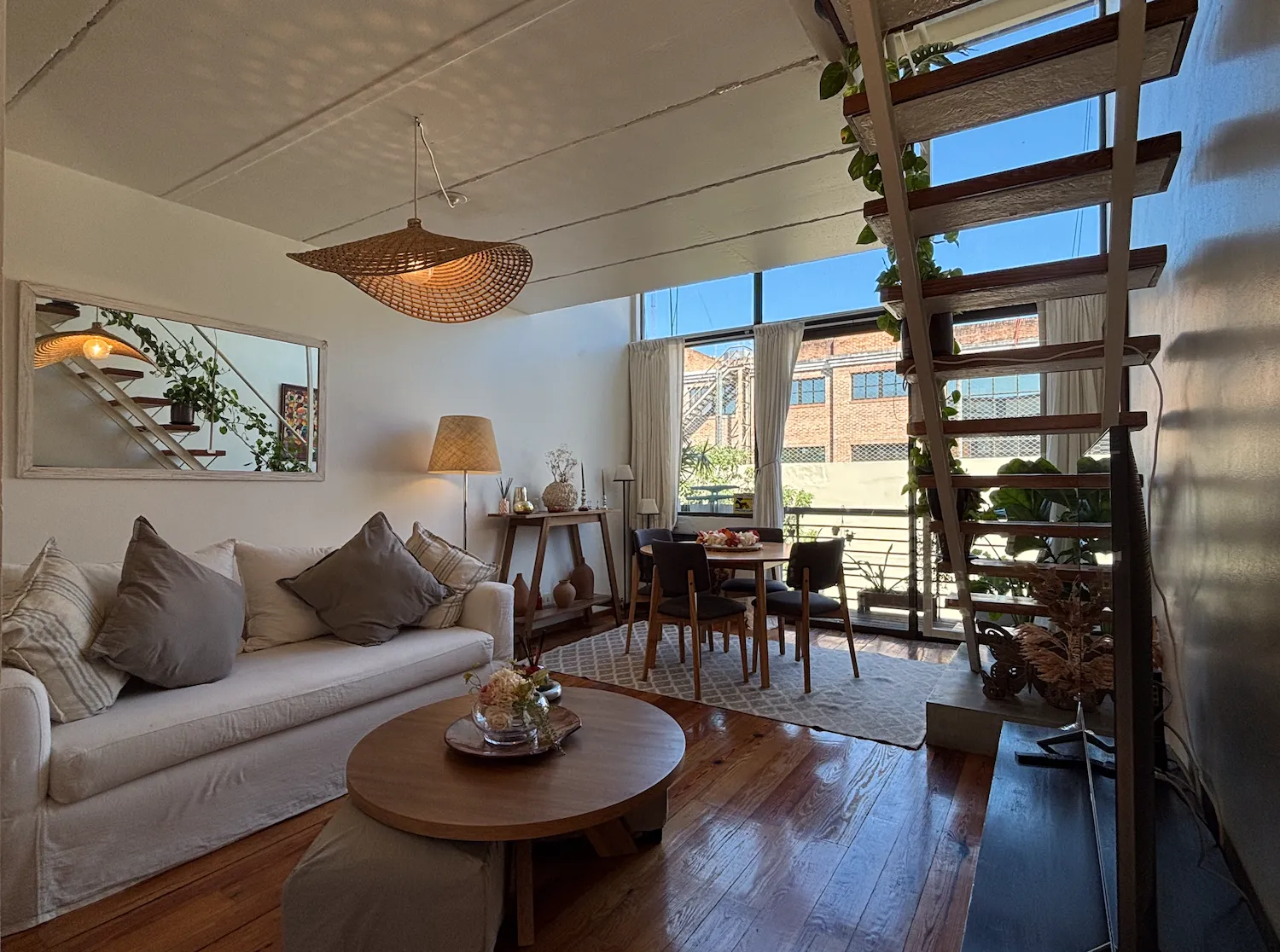 Venta Departamento Duplex · 2 ambientes · Balcón · Cochera · Lomas de San Isidro - Foto 7