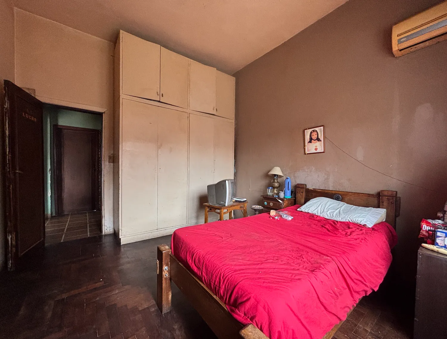 Venta Casa · 5 ambientes · Pileta · Depto auxiliar al fondo · Don Torcuato - Foto 5