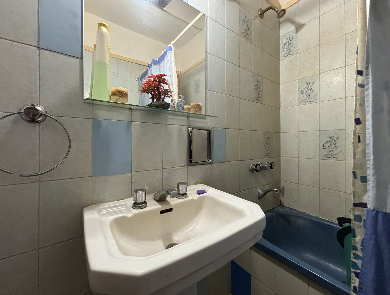 Venta Casa · 5 ambientes · Pileta · Depto auxiliar al fondo · Don Torcuato - Foto 7