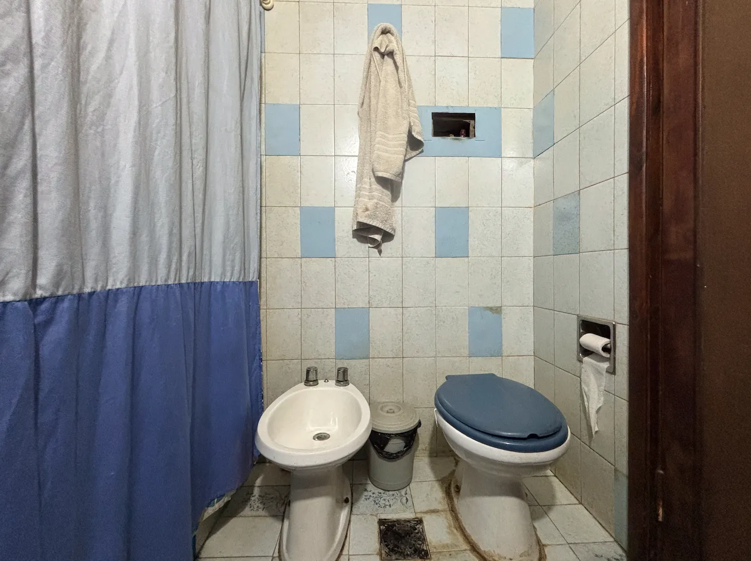 Venta Casa · 5 ambientes · Pileta · Depto auxiliar al fondo · Don Torcuato - Foto 8