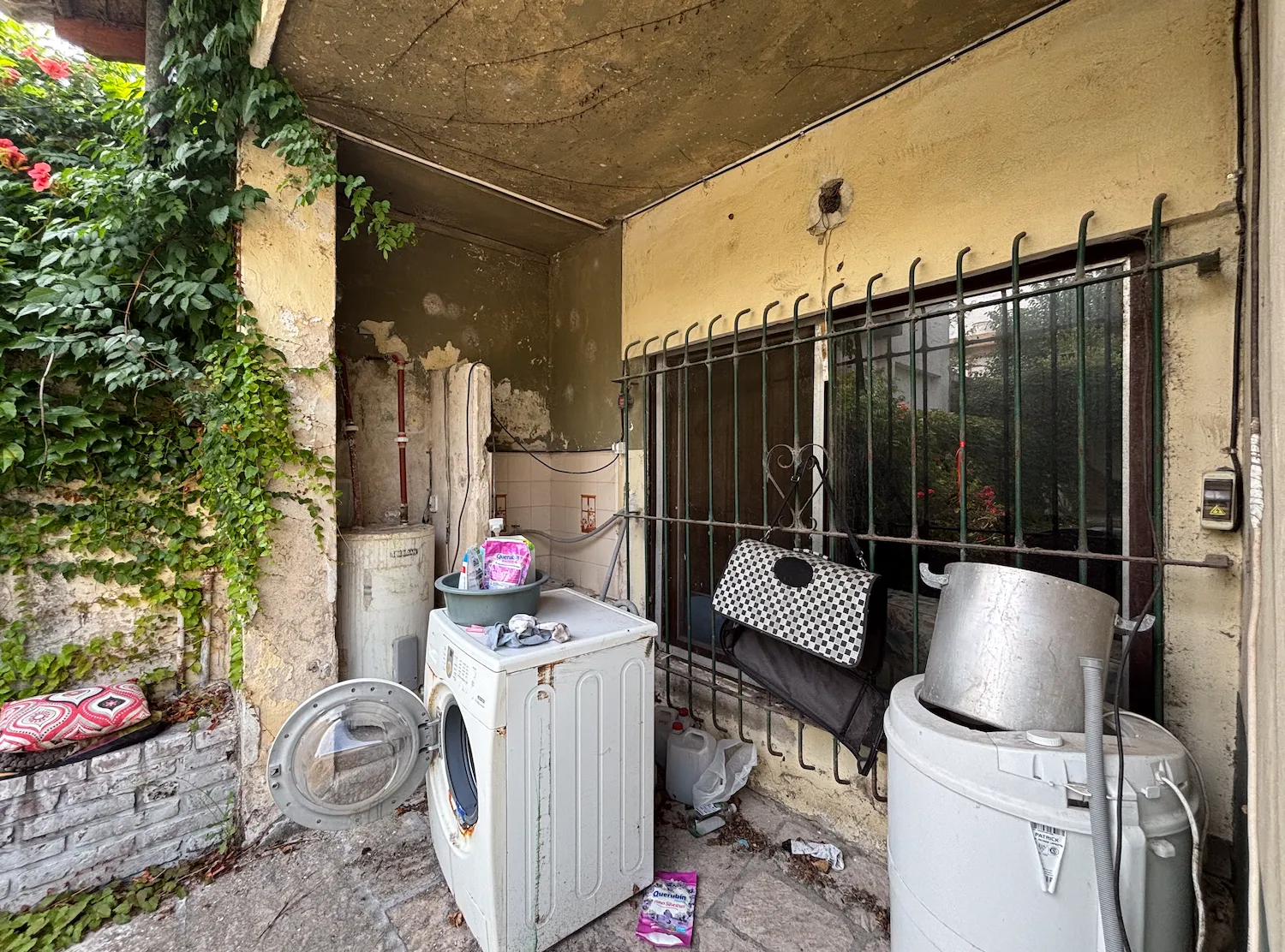 Venta Casa · 5 ambientes · Pileta · Depto auxiliar al fondo · Don Torcuato - Foto 14