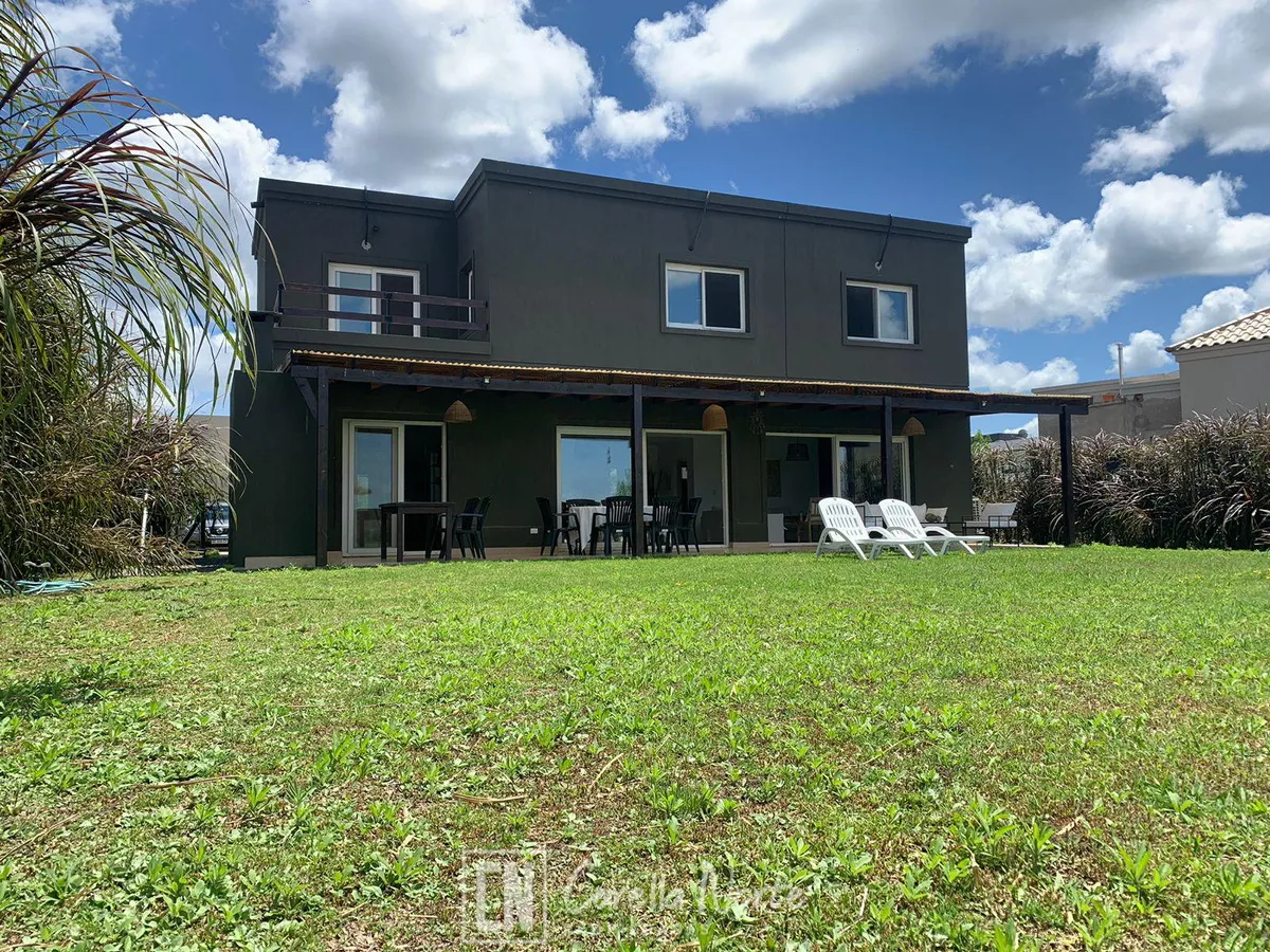 Casa · 3 dormitorios · Pileta · Vista al golf · El Cantón · Barrio Golf - Foto 34