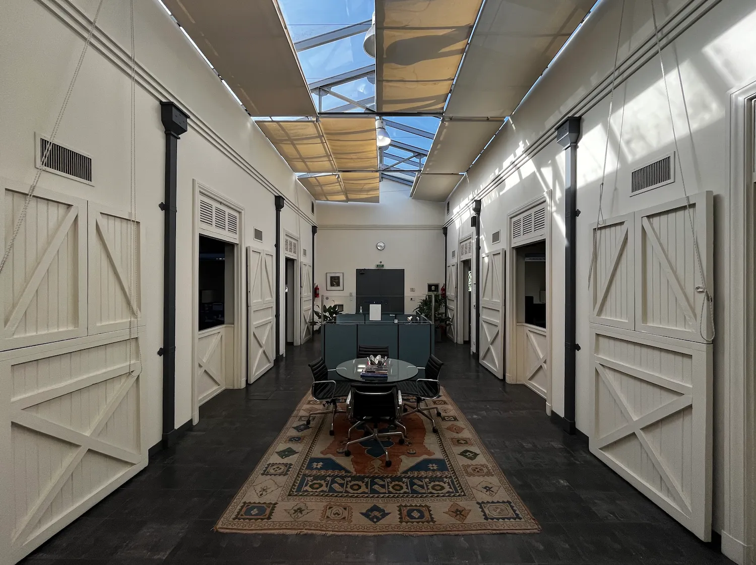 Edificio de oficinas con carácter único · Sin expensas · Lomas de San Isidro - Foto 2